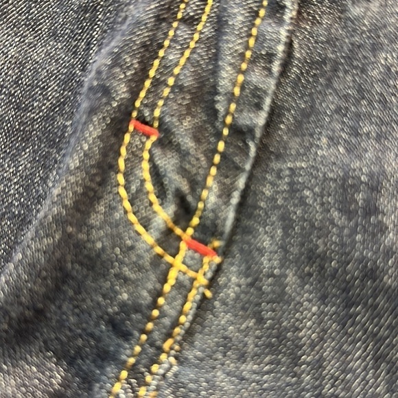 Boden Cropped Denim Cotton/Lycra Red/Green Stitching Accents Jeans 12R - Picture 11 of 13